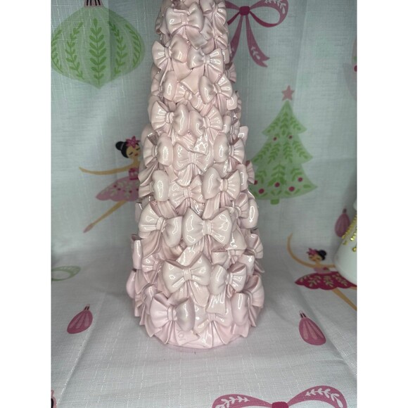 Cupcakes and Cashmere Pink Bow Tree - Picture 6 of 6